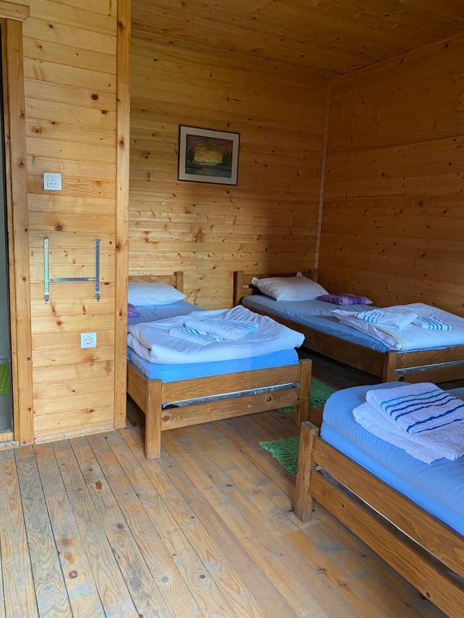 Lolini Bungalovi Нови Сад Екстериор снимка