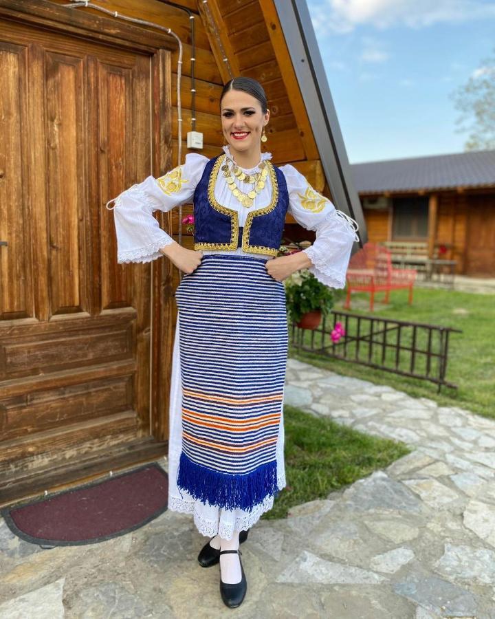 Lolini Bungalovi Нови Сад Екстериор снимка