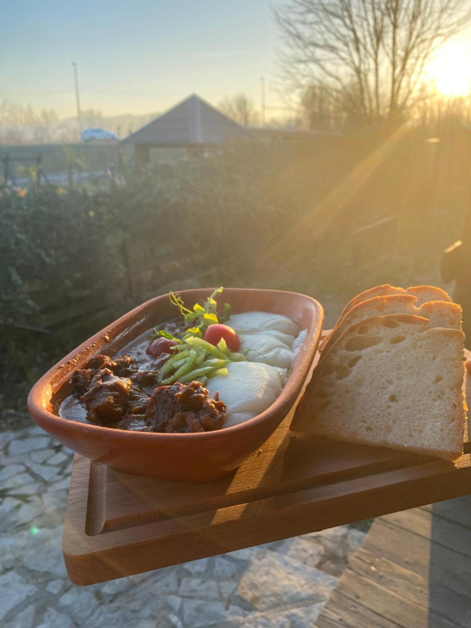 Lolini Bungalovi Нови Сад Екстериор снимка